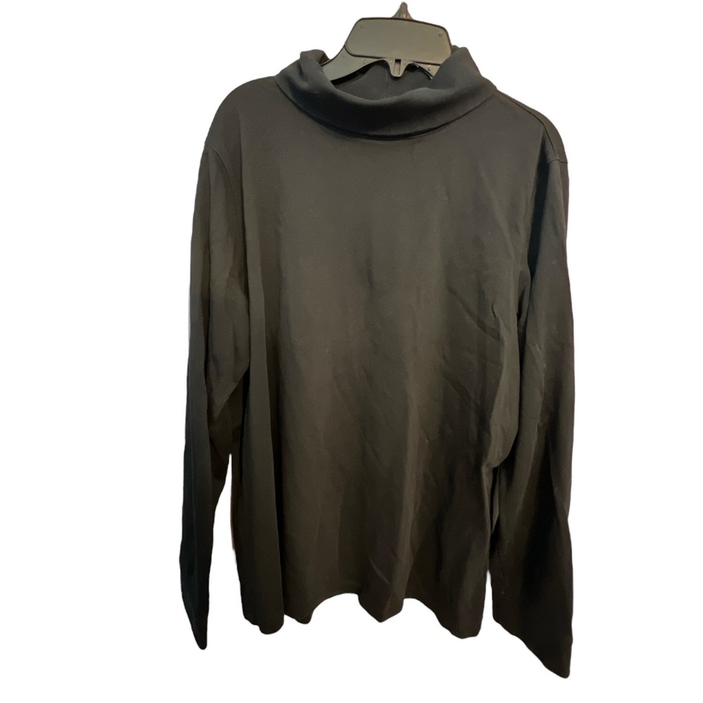 A16 L.L. Bean All Black Turtleneck Sweater